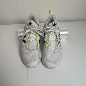 New Balance FuelCell VB-01 Women’s Volleyball Shoes - White/Black-size 7.5